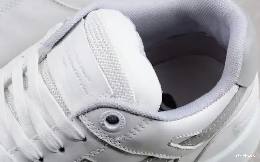 Out Office Of Sneakers O-W Low-top Leather 0703